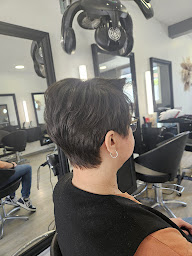 Photo n°15 de Salon de coiffure Esprit Créatif à Ormesson-sur-Marne (Salon de coiffure)