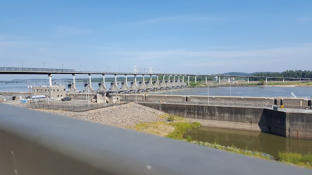 Big Dam Bridge