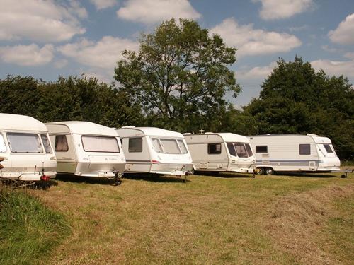 Tamar Lake Farm Camping & Caravan Site - Thumbnail