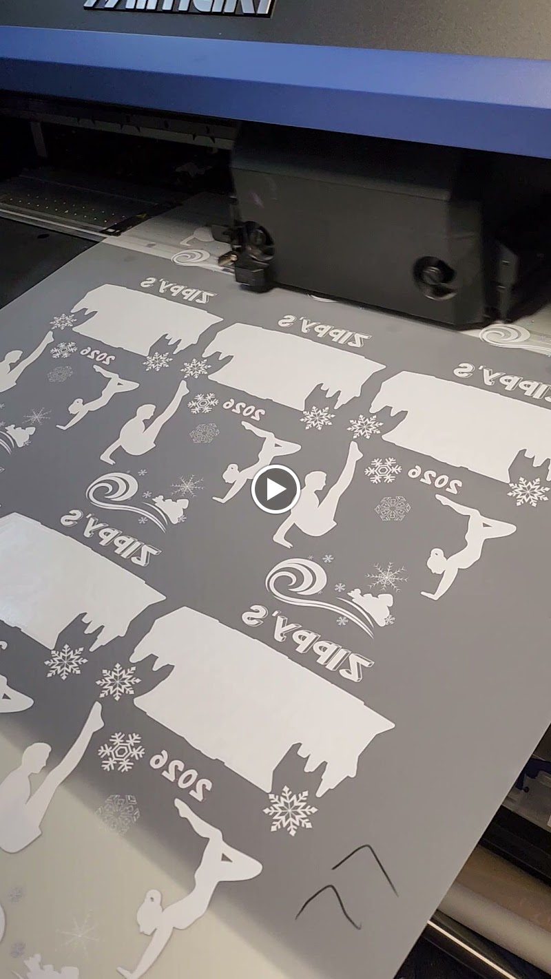 Sports & Leisure Wear photo 2