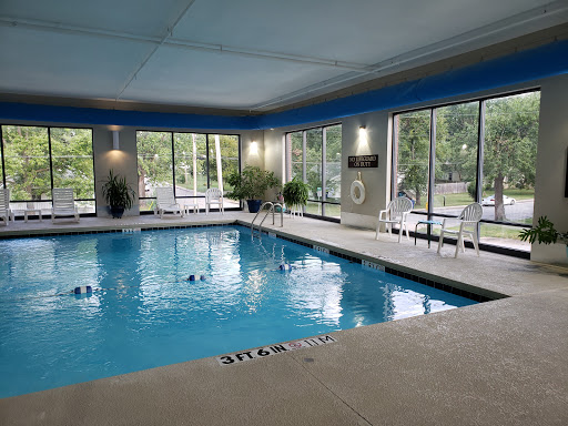 Crossroads Inn & Suites - Thumbnail
