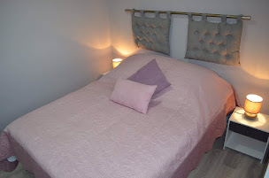 Photo n°11 de Gite Du Clos Pommier à Chavot-Courcourt (Lodge)
