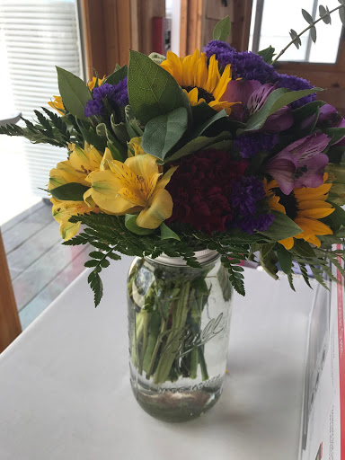 Lakeside Floral and Antique Gallery - Thumbnail