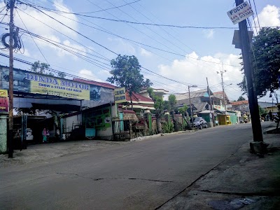 Photos of Cuci Mobil Dinda Motor