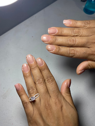 Nails by Kari - Thumbnail