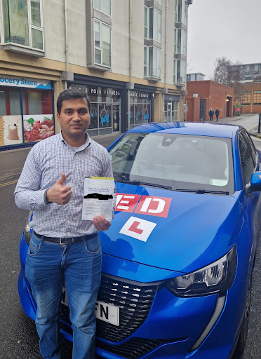 Magnus @ RED Driving School - Thumbnail