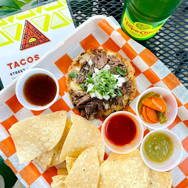 Pie Town Tacos East by null