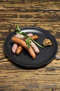 Dining＆Bar Re；st（ダイニングバーリスト）