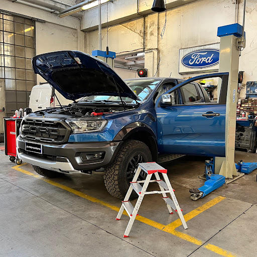 Ford Transit Center Ambrostore - Thumbnail