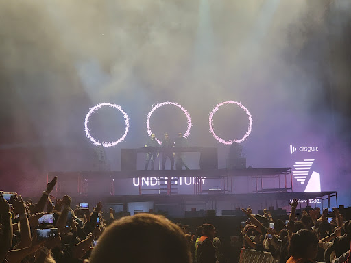 Stage! Tours - Visual