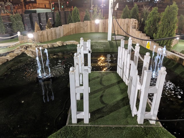 Crazy Putt London