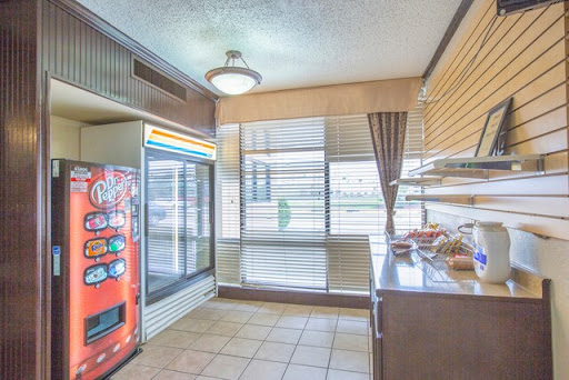 OYO Hotel Baton Rouge Mid City Gallery - United States