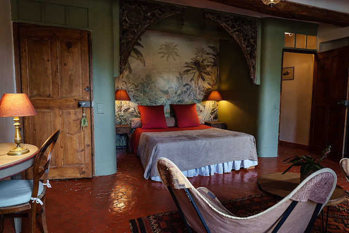 La Bouscatière by null