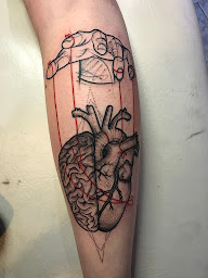 Photo n°6 de Calvanostra, Tatouage & Graffiti Art à Caen (Galerie d'art)