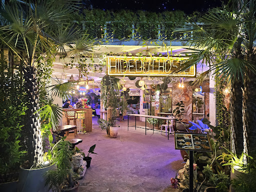 Hideout Hostel