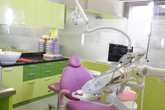 Klinik Gigi Dent Smile Green Pramuka, Author: Yazir Rizki