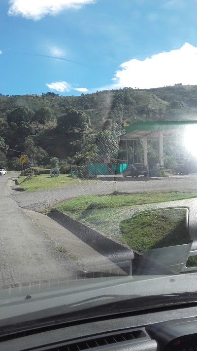 Photos of Estacion de servicio Biomax Totoro