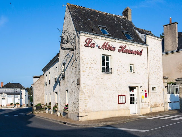 Logis Hôtel de la Mère Hamard by null