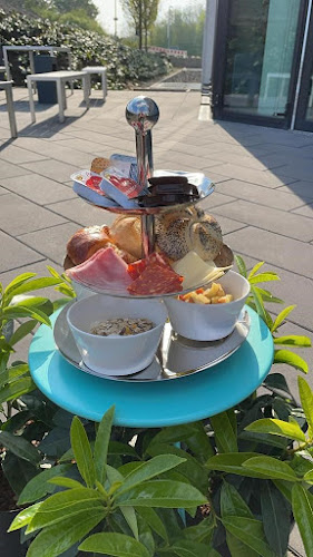 georgs - Café. Galerie. Bar.