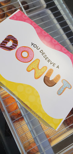 DO Dah's Donuts - Visual