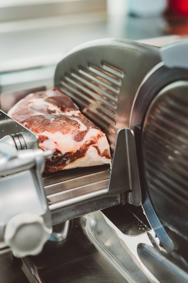 Guzzi's Italian Piadina Bakery