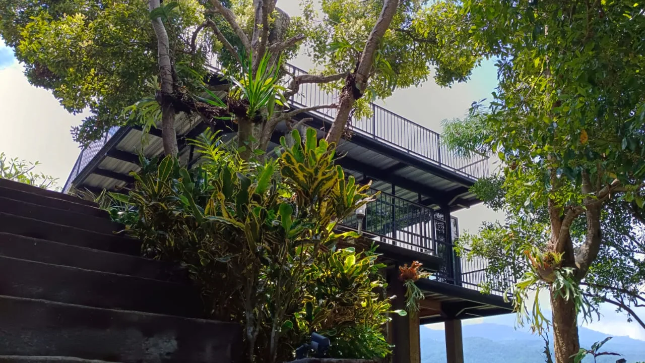 Kraras Guest House & DonBiyu Rendezvous Restaurant Munduk