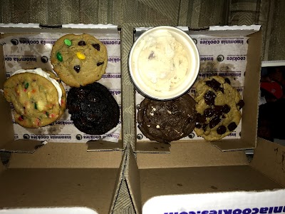 Insomnia Cookies