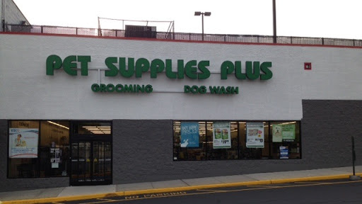 Pet Supplies Plus Maspeth - United States