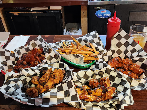 Gene's Junkyard Bar & Grill - Thumbnail