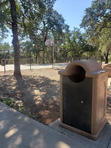 East Oak Park - Thumbnail