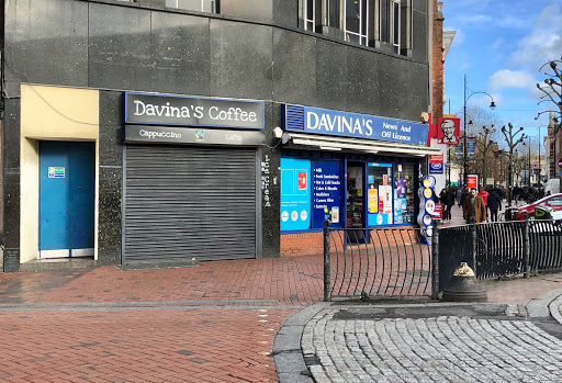Davina's - Visual