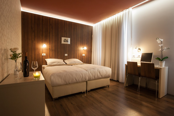 Hotel Center by null