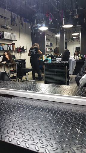 Totem Salon - Thumbnail