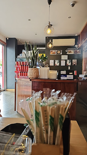 Shiro Sakura Sushi