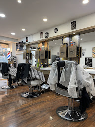 Photo n°21 de Tass Coiffure Barber Shop à Neuville-sur-Saône (Salon de coiffure)