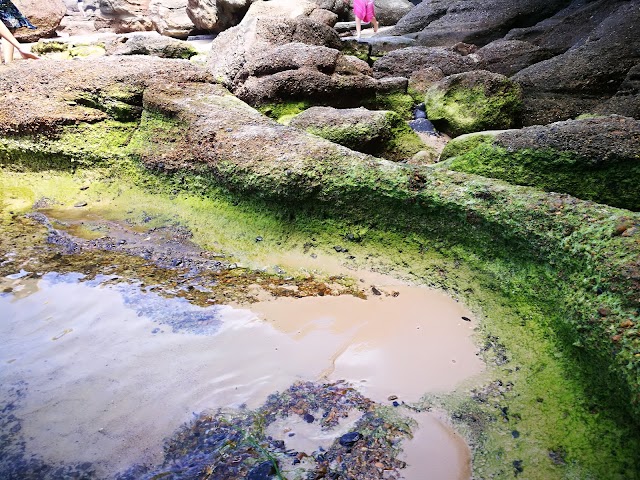 Sea cave, Caves Beach