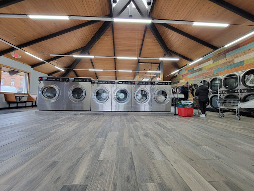 Village Spin Laundromat | Spooner Wisconsin | Self-Service Laundry Gallery - United States