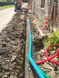 Photo n°5 de Mini Pelle Services à Baguer-Morvan (Entreprise de terrassement)