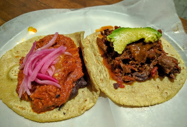 Guisados Tacos