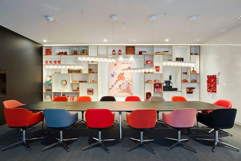 citizenM Schiphol Airport by null