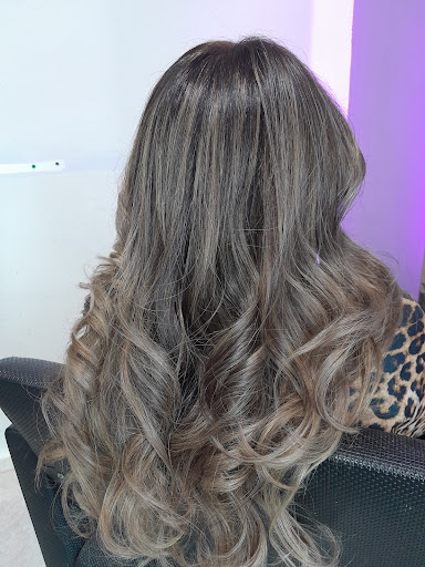 Viko castro salon