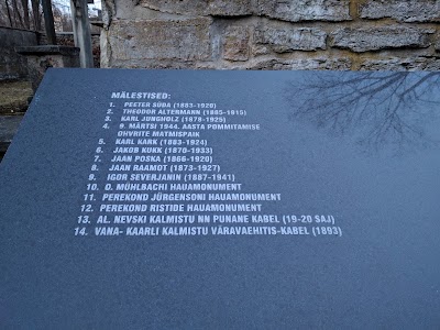 Photos of Siselinna Cemetery