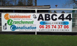 Photo n°20 de ABC 44 - Débouchage hydrocurage - passage caméra à Saint-Léger-les-Vignes (Inspection sanitaire)