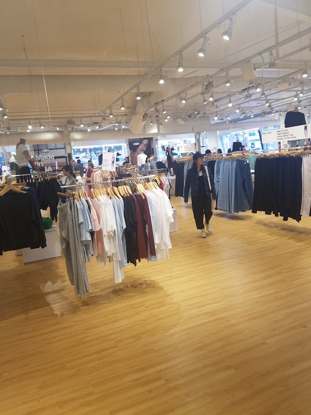American Apparel
