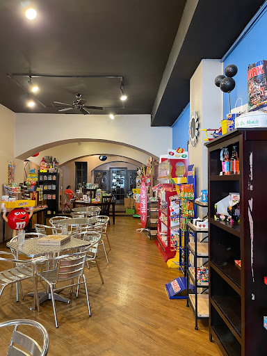 Yumm! Sweets & Eats - Visual