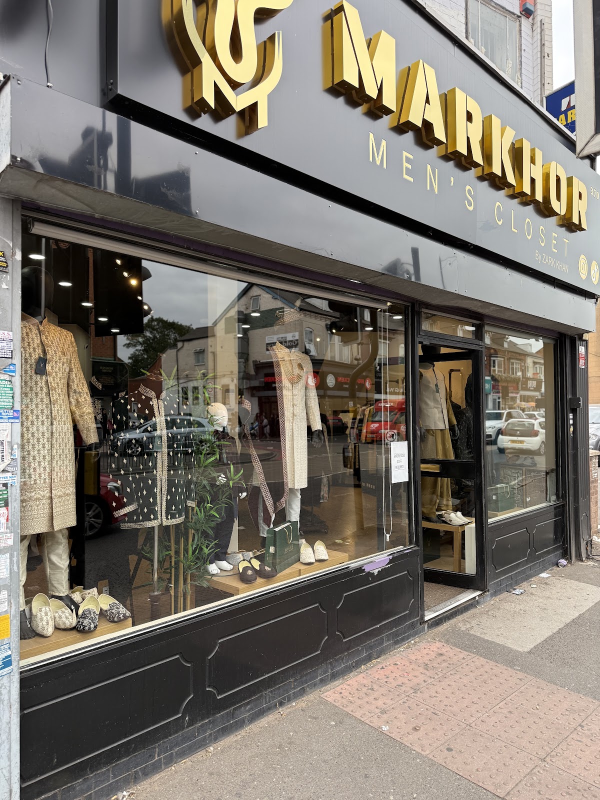 Markhor Men's Closet