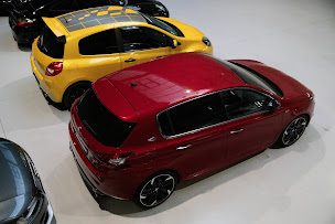 Photo n°8 de AT Prestige à Saint-Jean-de-Boiseau (Concessionnaire automobile)