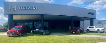 Junge Mazda Hiawatha