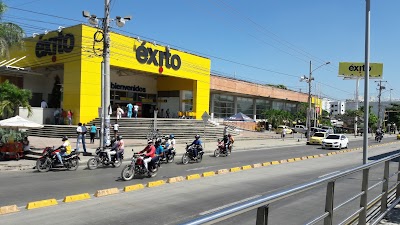 Photos of &Eacute;xito Cartagena