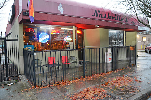 Nashville's Sports Bar & Grill Logo
